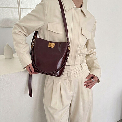 Burgunda Bag