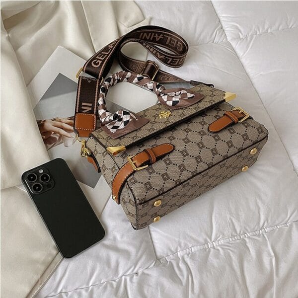 Gelaini Cross Bag - Image 4