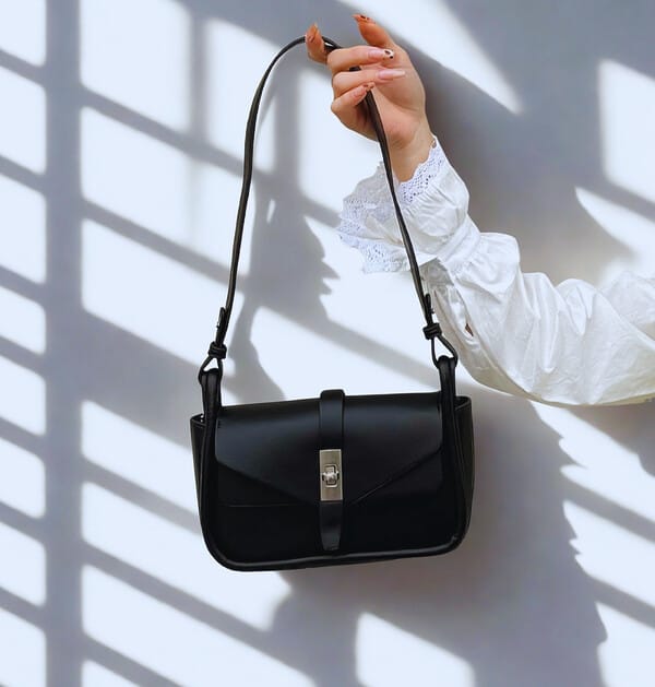 Fiora Shoulder Bag - Image 3