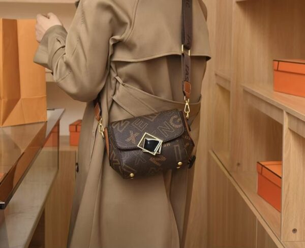 Fashion Cross Bag - Image 2