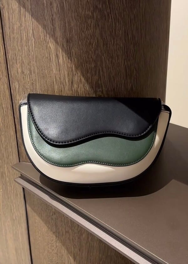 Élanya Cross Bag - Image 3